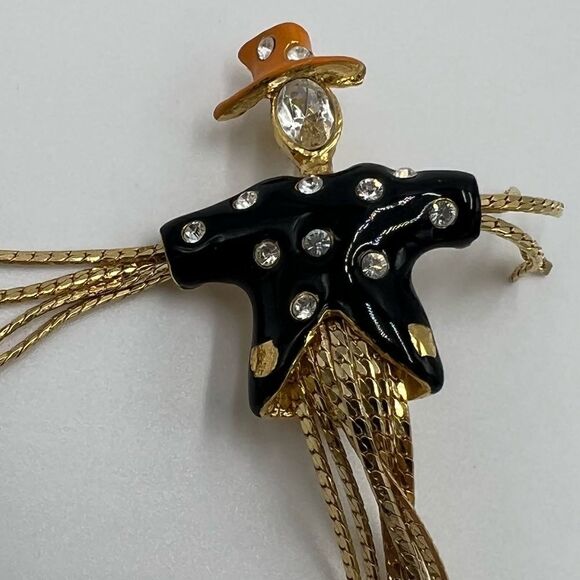 Scarecrow Brooch - Picture 6 of 6
